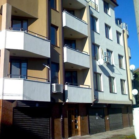 Asparuhov Guest Rooms And Apartments Varna Ngoại thất bức ảnh