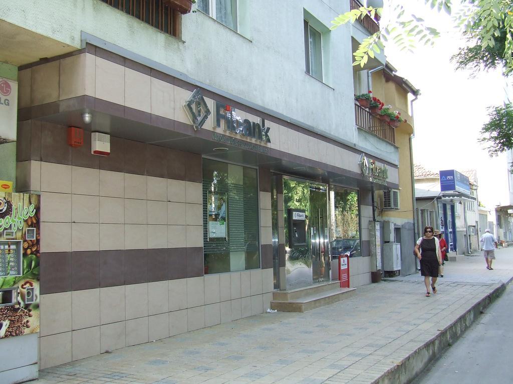 Asparuhov Guest Rooms And Apartments Varna Ngoại thất bức ảnh