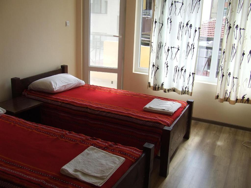 Asparuhov Guest Rooms And Apartments Varna Phòng bức ảnh