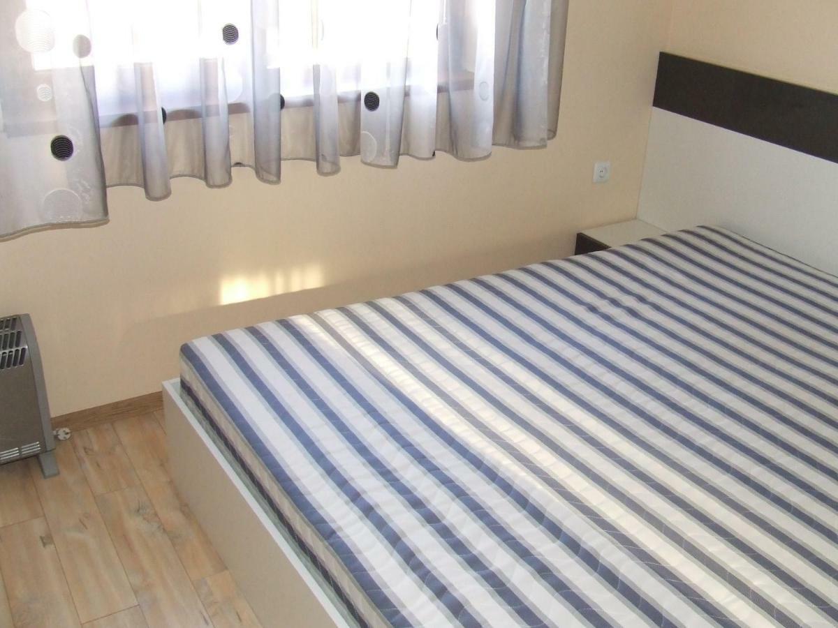 Asparuhov Guest Rooms And Apartments Varna Ngoại thất bức ảnh